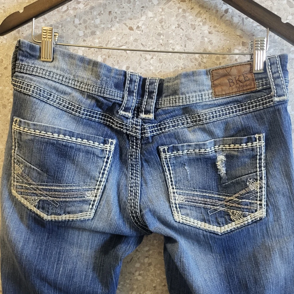 BKE, Women's Sabrina Flare Leg Denim, Distressed,‎ Stretch, Size 30R